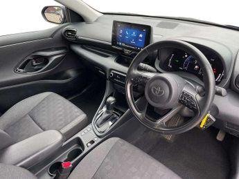 Toyota Yaris 1.5 Hybrid Design 5dr CVT
