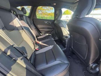 Volvo XC60 2.0 T6 Recharge PHEV R DESIGN 5dr AWD Auto