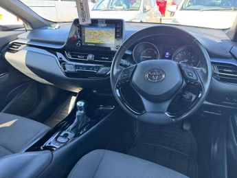 Toyota C-HR 1.8 Hybrid Design 5dr CVT