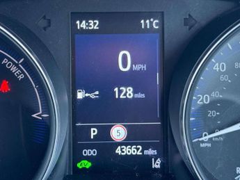 Toyota C-HR 1.8 Hybrid Design 5dr CVT