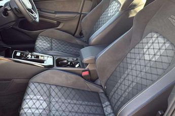 Volkswagen Golf 2.0 TDI 150 R-Line 5dr DSG