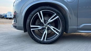 Volvo XC90 2.0 T8 Hybrid R DESIGN Pro 5dr Geartronic