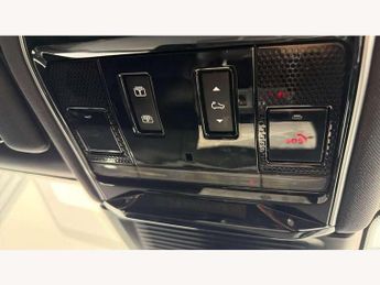 Land Rover Range Rover 3.0 D350 HSE 4dr Auto