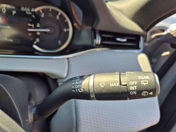 Land Rover Range Rover Evoque 2.0 D200 R-Dynamic S 5dr Auto