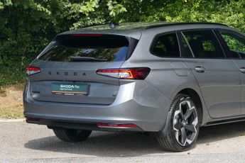 Skoda Superb Estate 1.5 TSI iV Sportline 5dr DSG