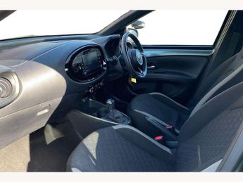 Toyota Aygo X 1.0 VVT-i Edge 5dr Auto