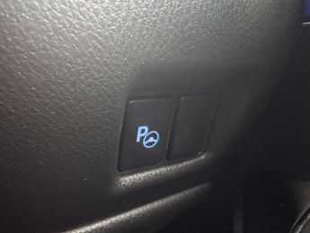Toyota C-HR 1.8 Hybrid Dynamic 5dr CVT