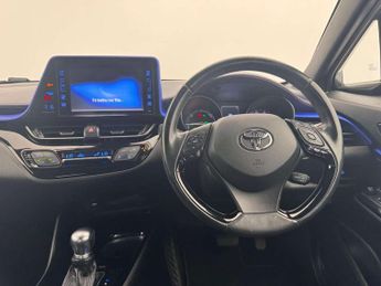 Toyota C-HR 1.8 Hybrid Dynamic 5dr CVT