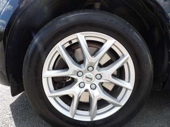 Volvo XC60 2.0 B4D Momentum 5dr AWD Geartronic