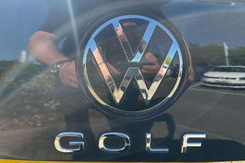 Volkswagen Golf Estate 1.0 eTSI Life 5dr DSG