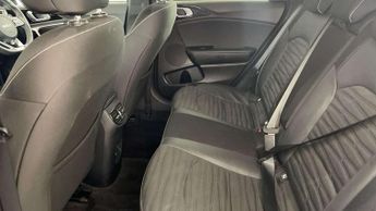 Kia Ceed 1.5T GDi ISG 138 GT-Line 5dr DCT