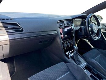 Volkswagen Golf 2.0 TDI 184 GTD 5dr DSG