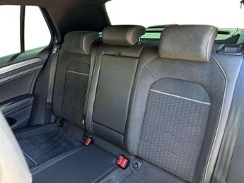 Volkswagen Golf 2.0 TDI 184 GTD 5dr DSG