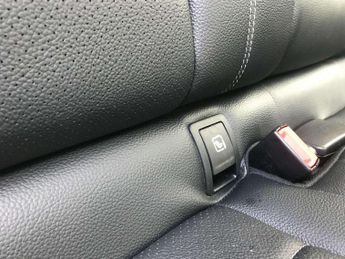 Mercedes-Benz GLC GLC 220d 4Matic Sport Premium 5dr 9G-Tronic