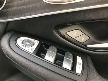 Mercedes-Benz GLC GLC 220d 4Matic Sport Premium 5dr 9G-Tronic