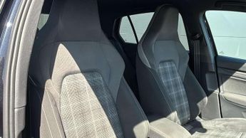Volkswagen Golf 2.0 TDI 200 GTD 5dr DSG