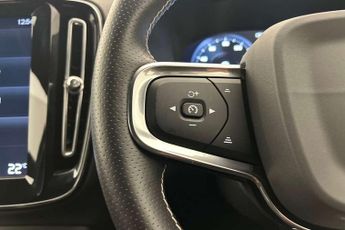 Volvo XC40 1.5 T3 [163] R DESIGN 5dr Geartronic