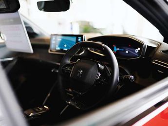 Peugeot 5008 1.2 Hybrid 136 GT 5dr e-DSC6