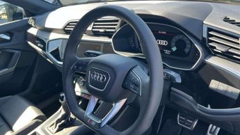 Audi Q3 35 TFSI Black Edition 5dr S Tronic [20" Alloy]
