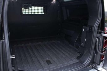 Land Rover Defender 3.0 D250 Hard Top Auto