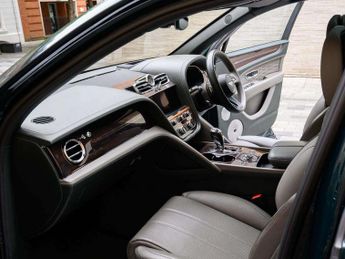 Bentley Bentayga 4.0 V8 Azure 5dr Auto