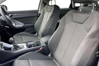 Audi Q3 35 TFSI Sport 5dr S Tronic