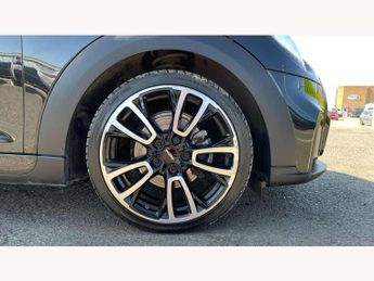 MINI Hatchback 5dr 1.5 Cooper Sport 5dr Auto [Nav Pack]