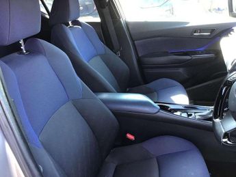 Toyota C-HR 1.8 Hybrid Dynamic 5dr CVT