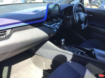 Toyota C-HR 1.8 Hybrid Dynamic 5dr CVT