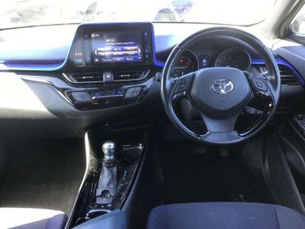 Toyota C-HR 1.8 Hybrid Dynamic 5dr CVT