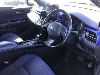 Toyota C-HR 1.8 Hybrid Dynamic 5dr CVT