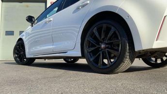 Toyota Corolla 1.8 VVT-i Hybrid GR Sport 5dr CVT