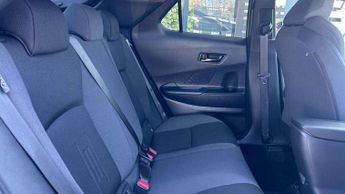 Toyota C-HR 2.0 PHEV Design 5dr CVT