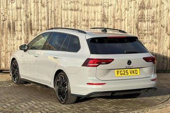 Volkswagen Golf 1.5 eTSI 150 R-Line 5dr DSG