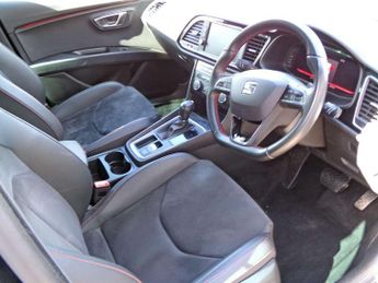 SEAT Leon 1.5 TSI EVO 150 FR Black Edition [EZ] 5dr DSG