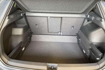 Volkswagen Tiguan 2.0 TDI R-Line 5dr DSG