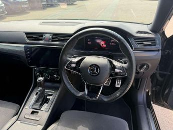 Skoda Superb 1.4 TSI iV Sport Line Plus DSG 5dr