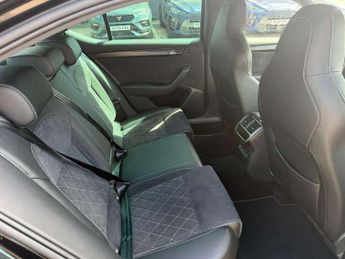 Skoda Superb 1.4 TSI iV Sport Line Plus DSG 5dr