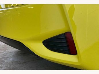 Toyota Yaris 1.5 Hybrid Yellow Edition 5dr CVT