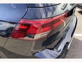 Volkswagen Golf 1.5 eTSI 150 R-Line 5dr DSG
