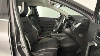 Renault Captur 1.6 E-Tech full hybrid 145 Techno 5dr Auto