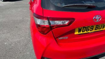 Toyota Yaris 1.5 VVT-i Icon 5dr CVT
