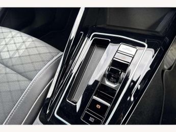 Volkswagen Golf 2.0 TDI 150 R-Line 5dr DSG