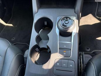 Ford Kuga 2.5 PHEV Vignale 5dr CVT
