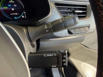 Renault Arkana 1.6 E-Tech FHEV 145 Esprit Alpine 5dr Auto