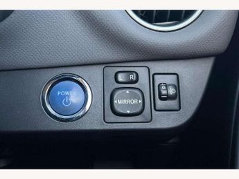 Toyota Yaris 1.5 Hybrid Icon 5dr CVT