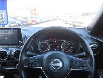Nissan Juke 1.6 Hybrid N-Connecta 5dr Auto