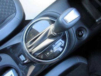 Nissan Juke 1.6 Hybrid N-Connecta 5dr Auto