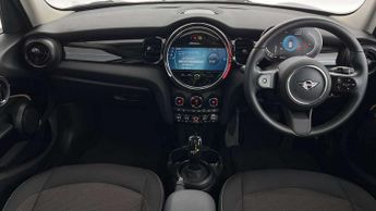 MINI Hatchback 1.5 Cooper Classic 5dr Auto [Comfort/Nav Pack]
