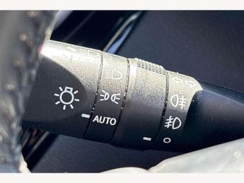 Toyota C-HR 1.8 Hybrid Design 5dr CVT